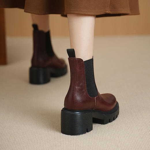 【预售5天】真皮圆头厚底马丁靴，粗跟防水台烟筒瘦瘦靴切尔西短靴DTN&561-2 商品图4