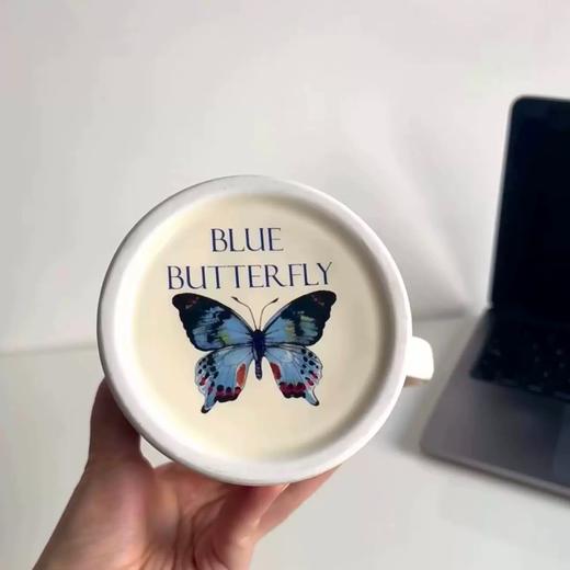 『许我耀眼』赵露思同款马克杯【许妍同款 爆款复古蝴蝶马克杯】🦋复古高颜值一眼就心动✅瓷质厚实经久耐用 商品图2