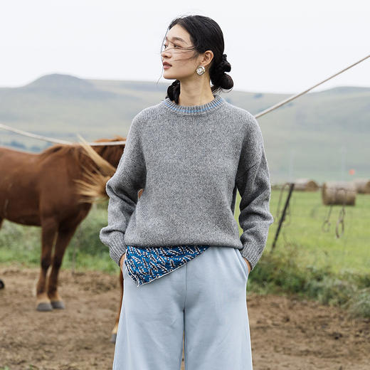 绽放710朵/羊毛棉花纱撞色落肩圆领套头毛针织衫加厚保暖毛衣女冬 商品图1