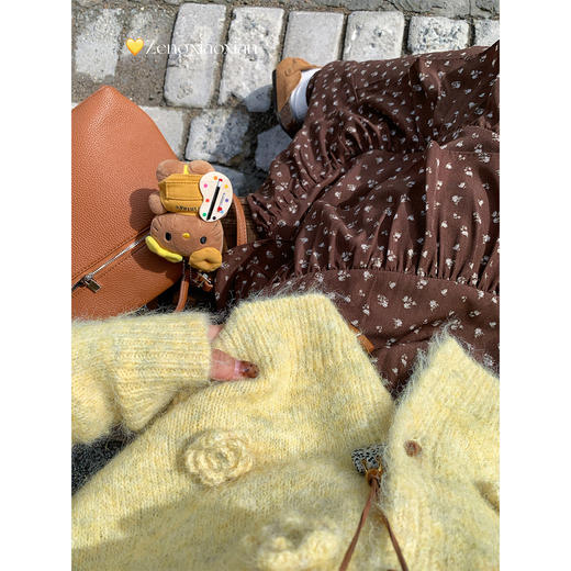 <曾小咸推荐> 现货秒杀！微信超特价！立体花朵针织开衫 日常189.99 立减100 秒杀89.99！！碎花半身裙 秒杀89.99！ 商品图4