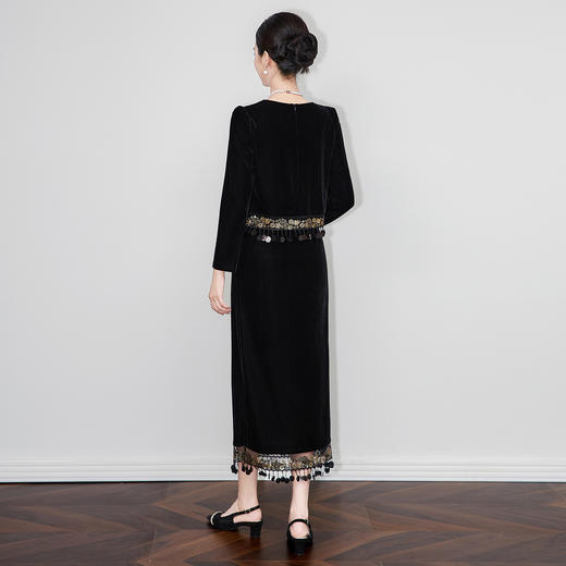 「高货wl」全新升级【铂金会员330/天猫439/差价109】(99400)洛诗琳2025秋冬法式气质丝绒上衣高腰直筒半身裙两件套 商品图1