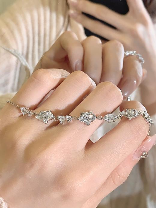 卡蒂罗KADER  流光蝴蝶兰手链 925银兰花满镶闪锆甜美元气少女原创设计爆闪可调节拼接链 璀璨吸睛清新优雅 商品图6