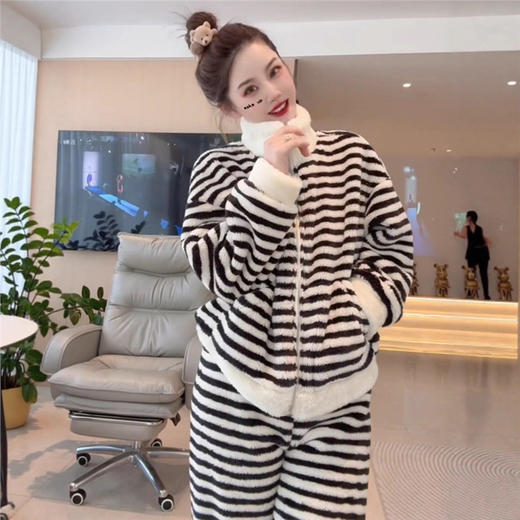 【YW】无忧购“清仓特价”法兰绒条纹家居服睡衣套装（截单后3-5天发货) 商品图2