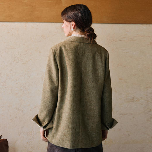 OLrain欧芮儿2025新款女秋季绿色老钱风撞色袖口羊毛呢西装外套 商品图3