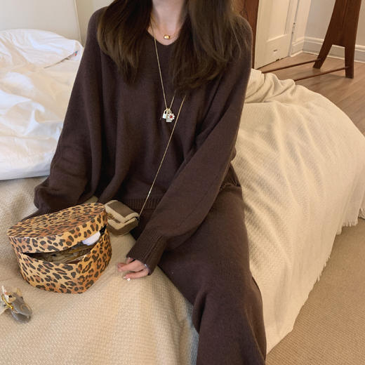 福利 金蘑菇菇 迷人弧度 / 遮肉肉满分 慵懒风羊绒半裙 商品图9