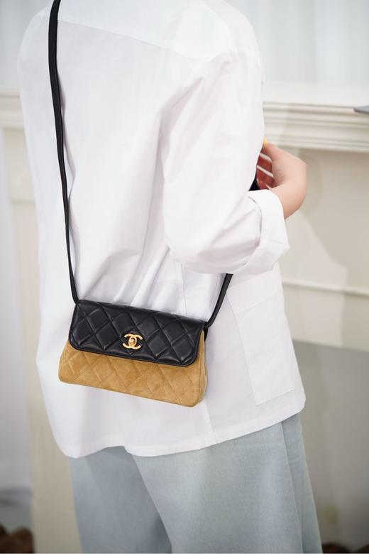 香奈儿 25A高级手工坊 拼皮口盖包（LZ*MM） 商品图3