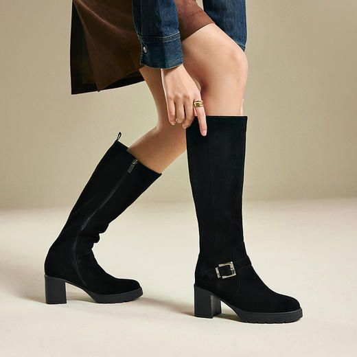 千百度厚底粗高跟弹力袜靴女加绒保暖骑士靴高筒长靴A25587798 商品图4