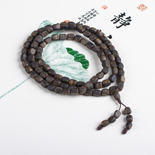 xy0648，【沉水级】沉香随型珠佛珠多圈手链 商品图3