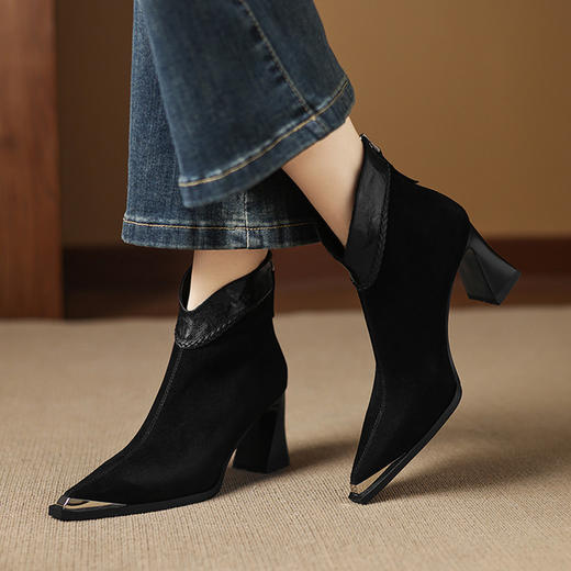 【预售5天】法式短靴女粗跟秋冬后拉链棕色气质高跟马丁靴显瘦V口瘦瘦靴DPJ&7178 商品图3