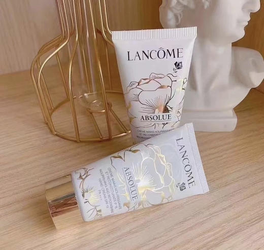 滋润抗老～兰蔻菁纯护手霜身体霜套装 护手霜30ml×3支+身体霜75ml+化妆包一个 商品图3