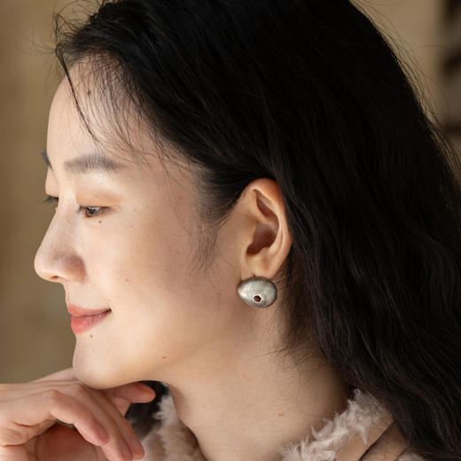牧衣游 文艺复古简约设计感耳环 岁音【不支持会员折】 商品图0