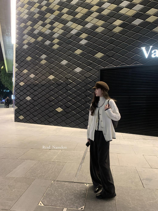 Read Nameless /小香风羊毛厚马甲+开衫  2025/10/23 商品图8