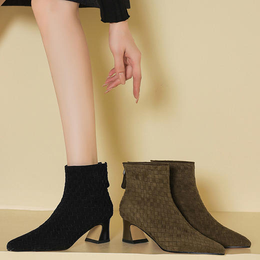 【预售5天】编织真皮尖头中跟短靴女新款时尚气质显瘦粗跟马丁靴单靴YS&0576 商品图2