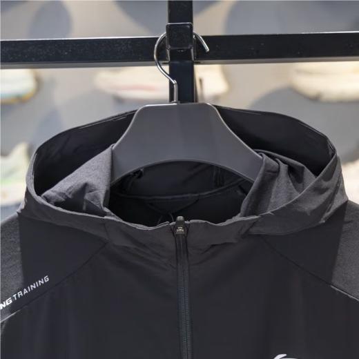 李宁男子2025春秋防泼水休闲连帽运动夹克外套AFDVB59-1 商品图2