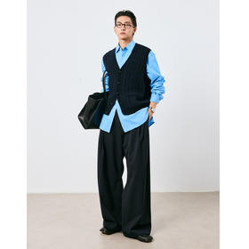 棉仓3661026002-【层序之间】灰色v领针织马甲全羊毛绞花叠穿背心开衫