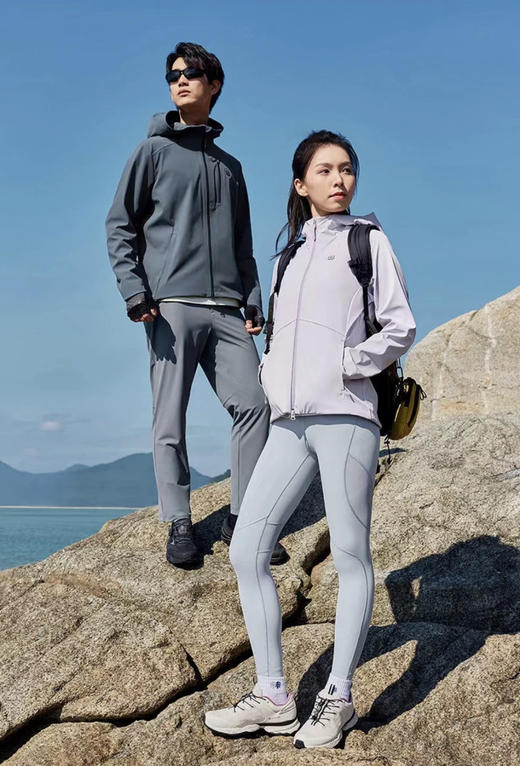 1022-5  两棵树 男士加绒 软壳连帽 冲锋衣 懂天气的脾气更懂你的品位 商品图4