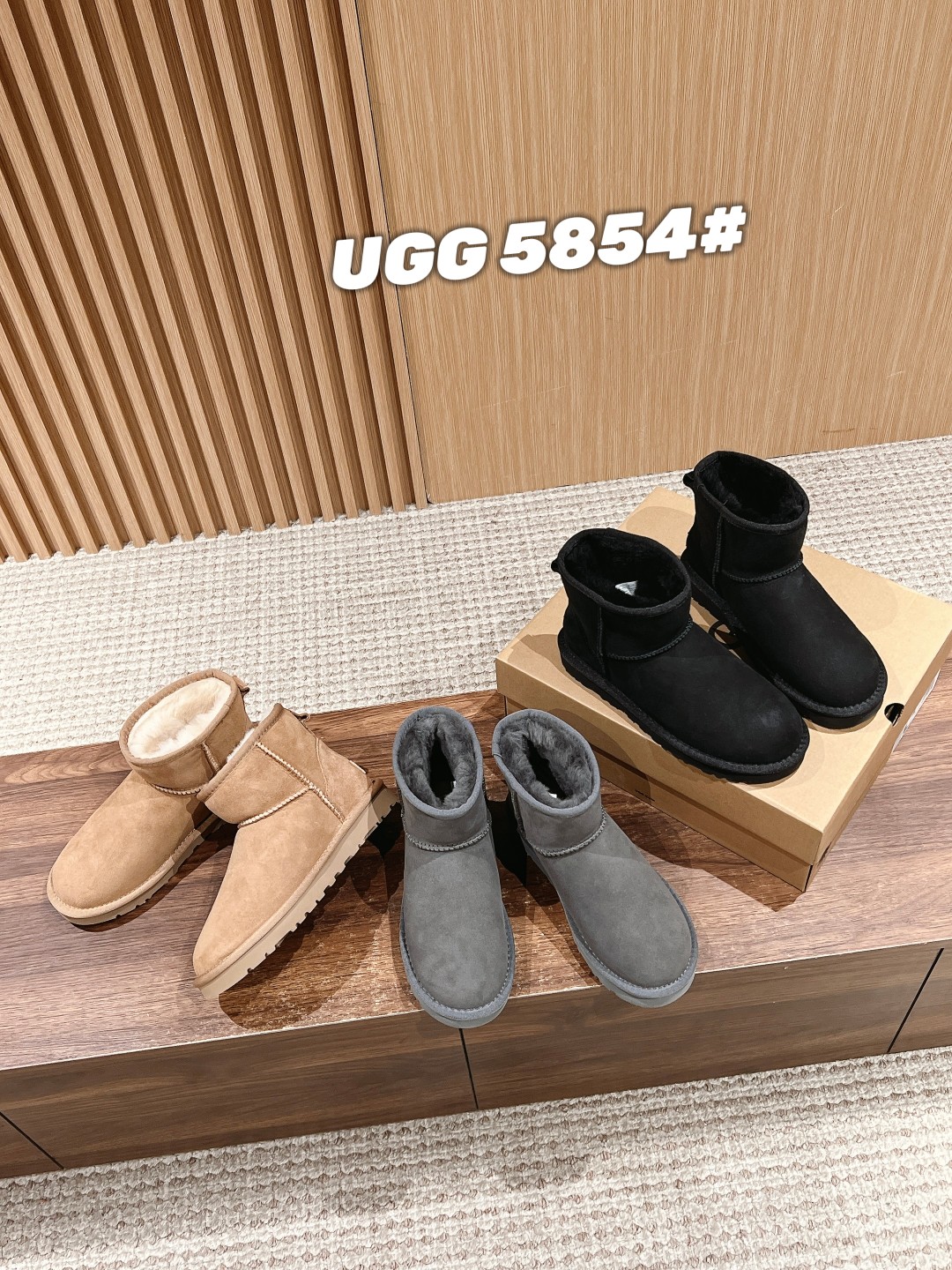 UGG5854 经典雪地靴(XR)