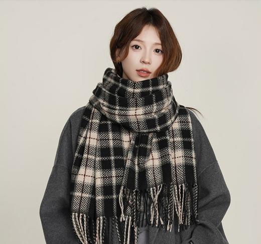 67-180CM【自然垂坠保暖好❗️亲肤柔软厚实】2025韩版新款编织田字格围巾仿羊绒流苏披肩秋冬高级感加厚围脖。hb 商品图1