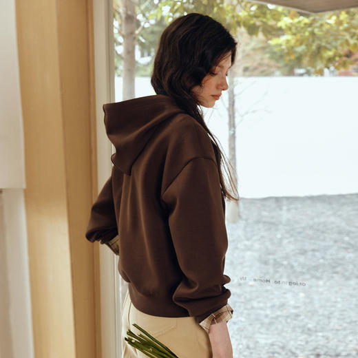 OLrain欧芮儿2025新款女秋季慵懒风咖色上衣卡通印花宽松连帽卫衣 商品图2