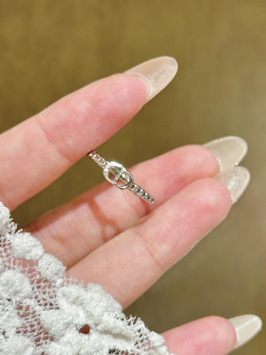 卡蒂罗KADER 麻花结女戒 爱意交织精致优雅清冷氛围感时尚潮流轻奢ins小众可调节单戒 简约百搭配饰 商品图2