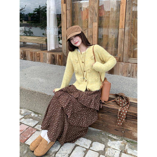 <曾小咸推荐> 现货秒杀！微信超特价！立体花朵针织开衫 日常189.99 立减100 秒杀89.99！！碎花半身裙 秒杀89.99！ 商品图3