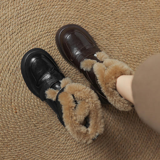 【预售5天】棕色头层羊皮保暖长绒毛短靴，高跟魔术贴圆头厚毛皮靴ZYY&A1070-1 商品图3