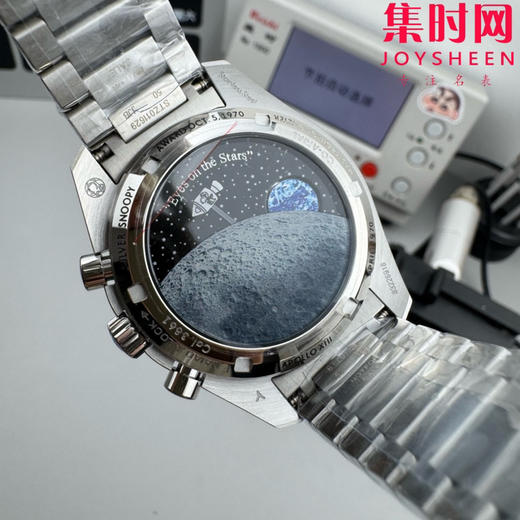 欧米茄 N1超霸系列310.32.42.50.02.001 N1超霸史努比 史努比奖 50周年纪念款 史努比三代 五珠带 男士腕表 背面飞船会动！ 商品图8