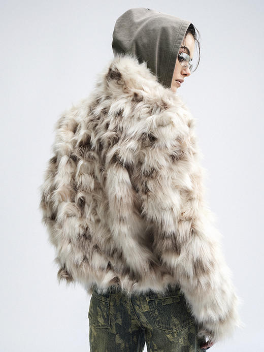 TR她热 反叛拽姐 花色毛绒复古设计感正肩短款环保皮草外套 商品图1