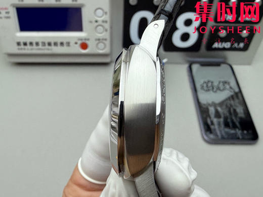 VS沛纳海PAM01367 庐米诺系列PAM1367 小手腕款 男女都可驾驭
机芯：VS定制P.900型一体GMT 商品图6