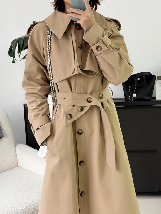 专柜实拍【官网1k+两件套装】拉夏贝尔/La Chapelle摩登风范、挺括不凡高级感风衣套装提升气质长裙+坎肩外套 商品图7