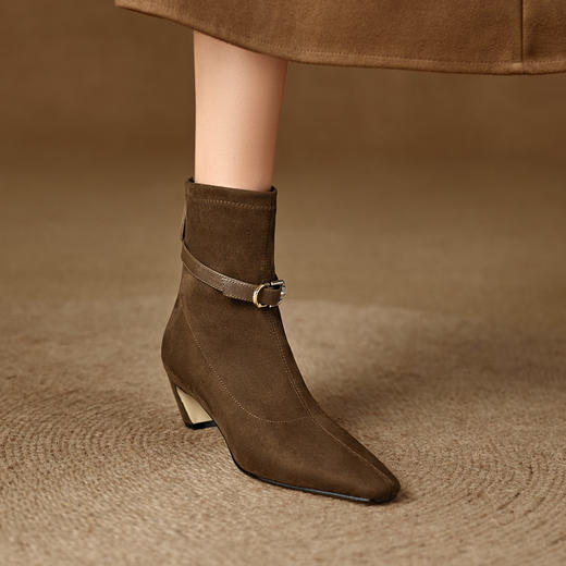 【预售5天】时尚皮带扣高跟弹力女靴，小方头粗跟后拉链瘦瘦靴短靴HP&A2656 商品图2