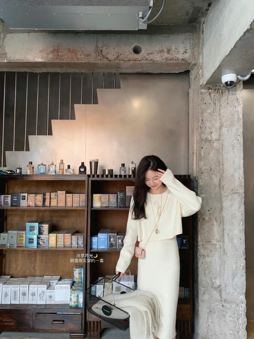 福利 金蘑菇菇 【上衣  】冷萃月光 娇俏内搭组 / 低饱和度清甜少女感内搭 小毛衣 商品图0