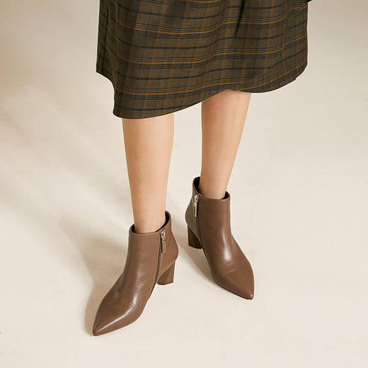 【静音系列】千百度粗高跟羊皮靴女尖头短靴时装靴A25571638 商品图4