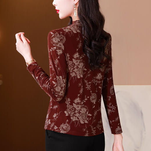 KQL 765G310加绒加厚半高圆领打底衫妈妈绒保暖上衣 商品图2