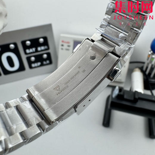 欧米茄 N1超霸系列310.32.42.50.02.001 N1超霸史努比 史努比奖 50周年纪念款 史努比三代 五珠带 男士腕表 背面飞船会动！ 商品图7