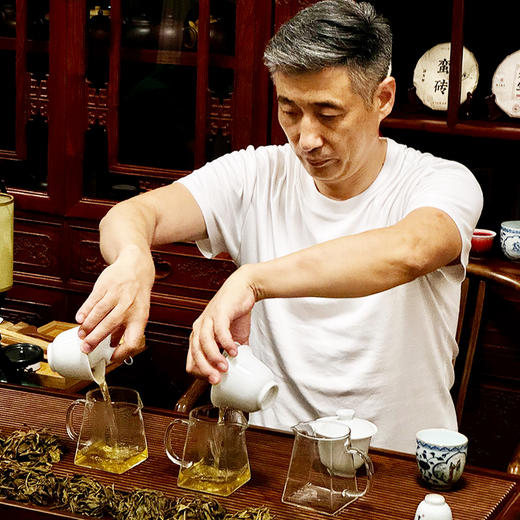 【班章散茶】2020年头春头采高品质高性价比巨献，霸气回甘撼动体身，250克/箱 商品图7