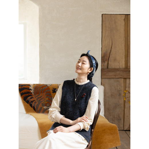 牧衣游原创 羊绒混织毛织马夹新款细腻柔软轻盈百搭头套上衣 彩画 商品图3