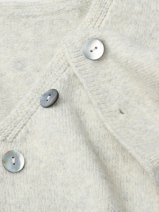 浅灰色 V 领不对称纽扣装饰针织衫 秋冬温柔风宽松显瘦长袖套头毛衣上衣 商品图2