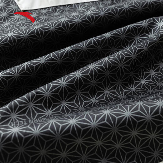 安踏【关晓彤同款】连帽羽绒服 女春季新款保暖羽绒外套162517913S 白茶色/满地印-1 商品图5