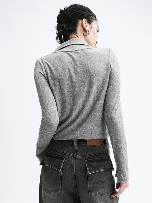 TR她热 灰阶法则 灰色弹力大翻领修身显瘦荡领打底衫上衣 商品图1