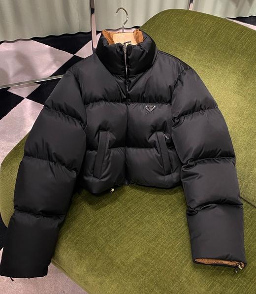女款短款三角标羽绒服020 商品图0