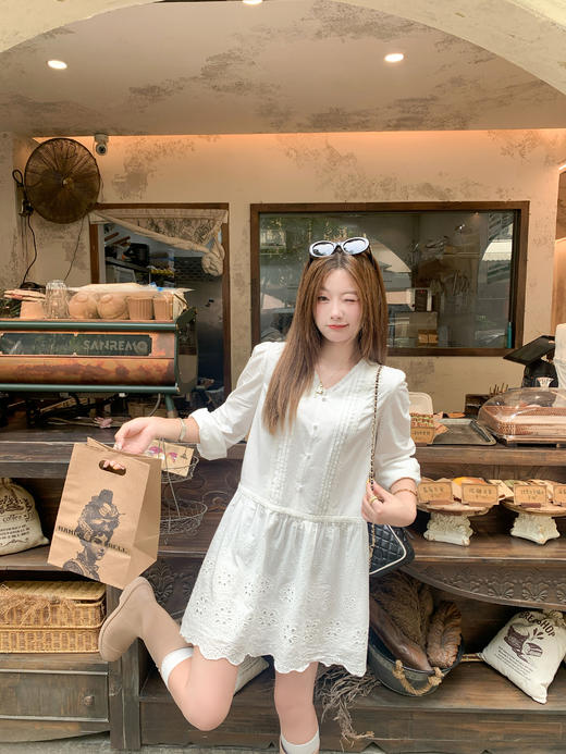 【189元任选2件】最后一波现货！V领镂空提花连衣裙 商品图13