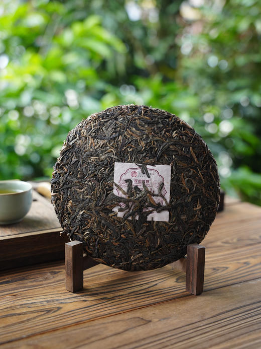 【龙坝山】2022年原料，东方某象品牌产品，顶账产品清仓变现，357克/饼，5饼/提 商品图1