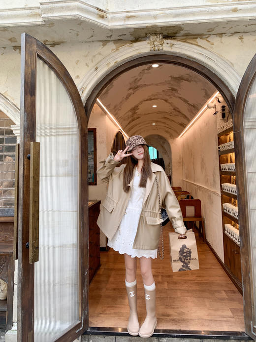 <曾小咸推荐>现货秒杀！微信超特价！收腰短款风衣外套 日常329.99 立减170 秒杀159.99！长款秒杀169.99！白色连衣裙秒杀99.99！ 商品图12