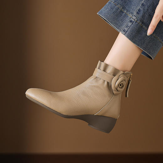 【预售5天】巨软羊皮中跟短靴女秋冬季法式粗跟小踝靴显瘦圆头后拉链靴子YF&A90102 商品图0