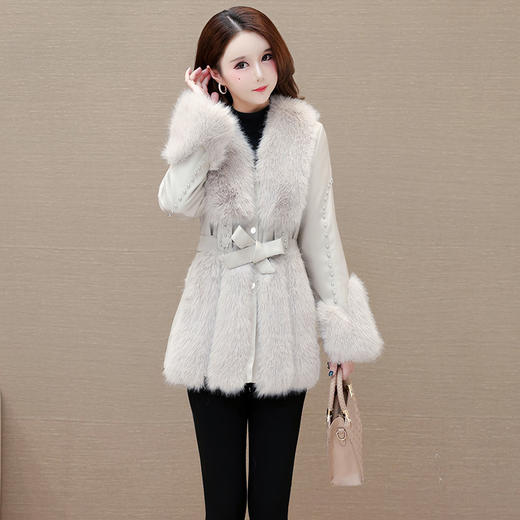LRX-5CMJM2303-Y皮毛一体外套秋冬季女装仿貂绒保暖厚款PU皮拼结毛绒大衣 商品图1