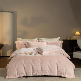 顶柔温莎绒四件套TJ1683，仿貂级温莎绒面料，如皮草般质感；.B版黑金发热面料，锁温更强，升温更快，贴肤即暖