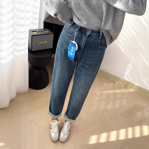 王炸来了~水貂绒！2025冬季加厚加绒牛仔裤女 梨形身材显瘦老爹哈伦裤！ 商品图3