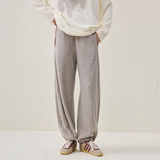 谜底松弛宽松廓形长裤2025年冬季新品复古拼接休闲裤女254MK1671 商品图0