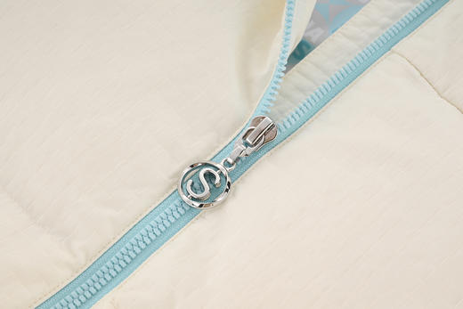 【2025新品】李宁乒乓球系列孙颖莎同款羽绒服AYMV809-1 商品图3